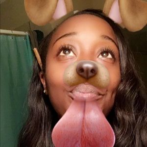 Meet your Posher, Kendra